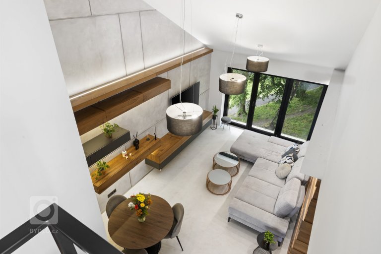 add picture to album