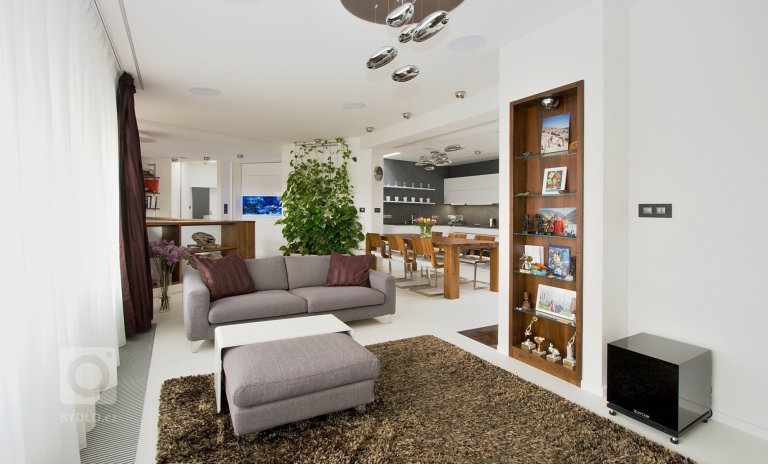 add picture to album