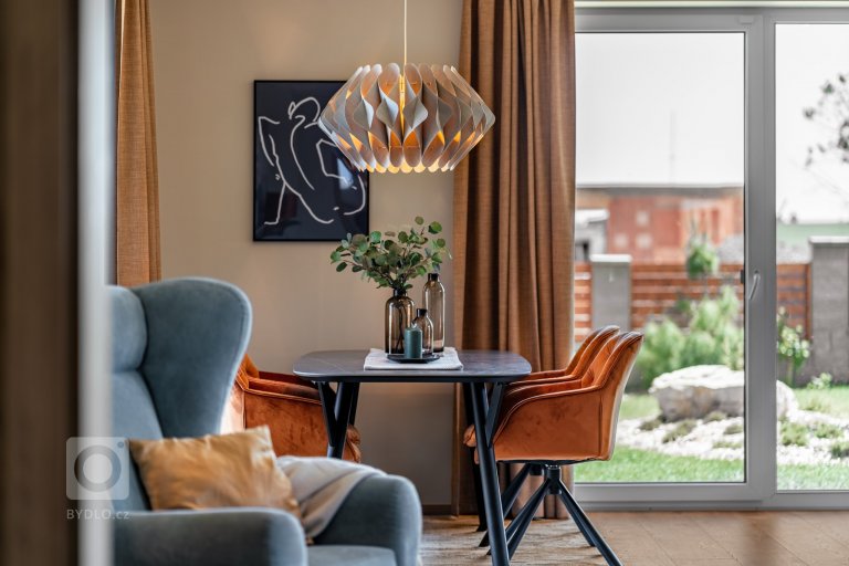 add picture to album