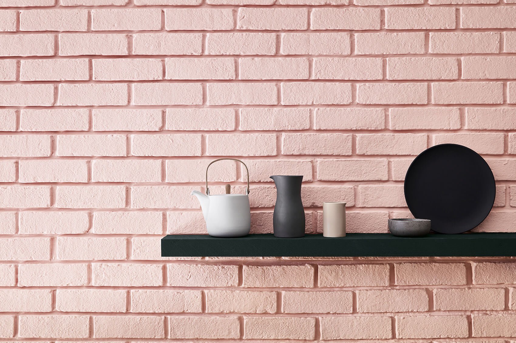 Jsme studio interiérového designu zaměřující se na návrhy a realizaci rezidenčních i komerčních prostor. 
Pomáháme klientům s výběrem vhodné nemovitosti,…