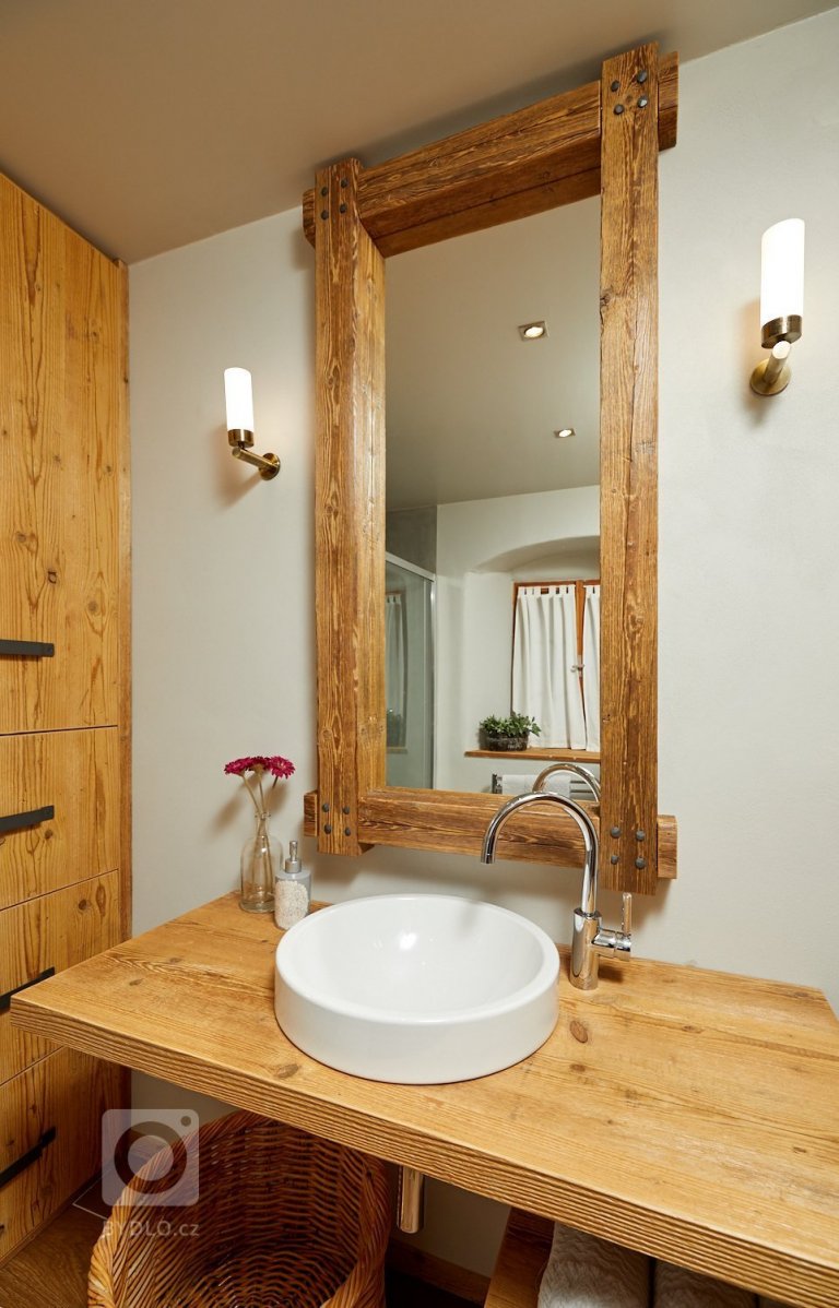 add picture to album