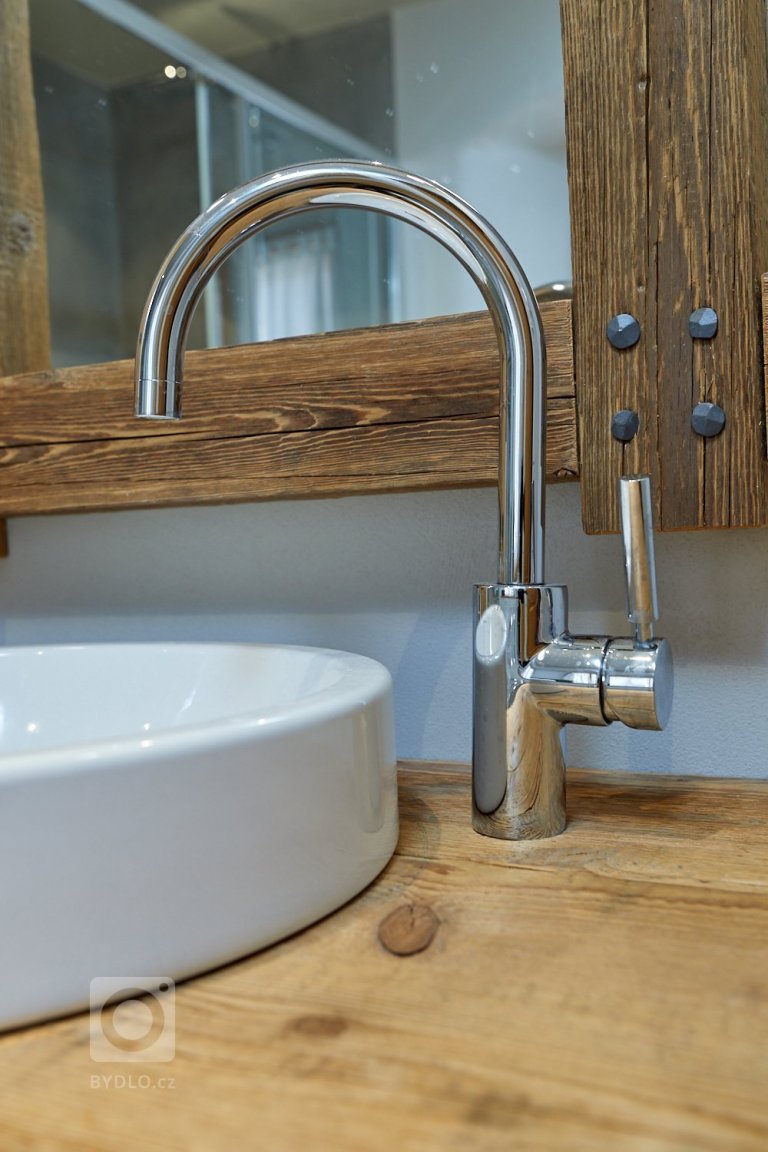 add picture to album