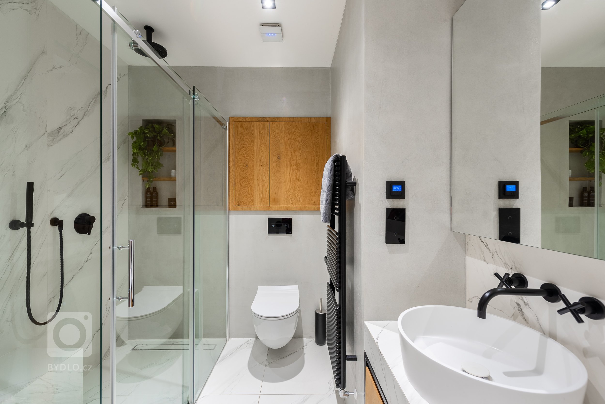 Vlastní&nbsp;bydlení bydlení pro Janu a dcerku Nicole. Jedná se o byt o velikosti 3kk s dvěmi předzahrádky, který prošel během 4 let celkovou rekonstrukcí.…