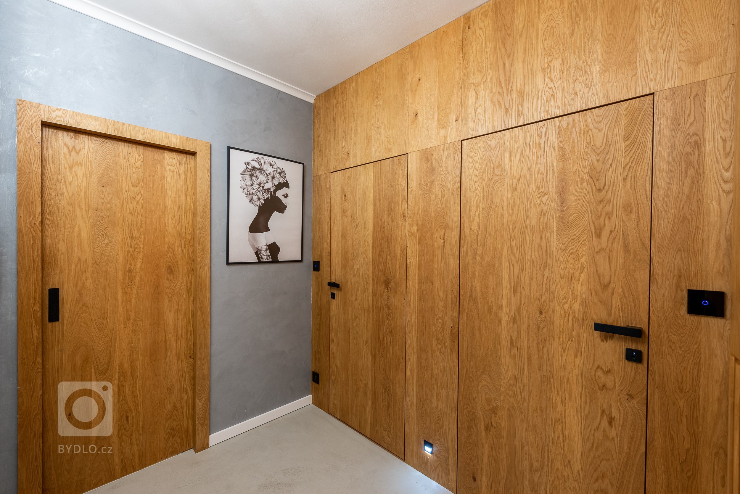 Vlastní&nbsp;bydlení bydlení pro Janu a dcerku Nicole. Jedná se o byt o velikosti 3kk s dvěmi předzahrádky, který prošel během 4 let celkovou rekonstrukcí.…