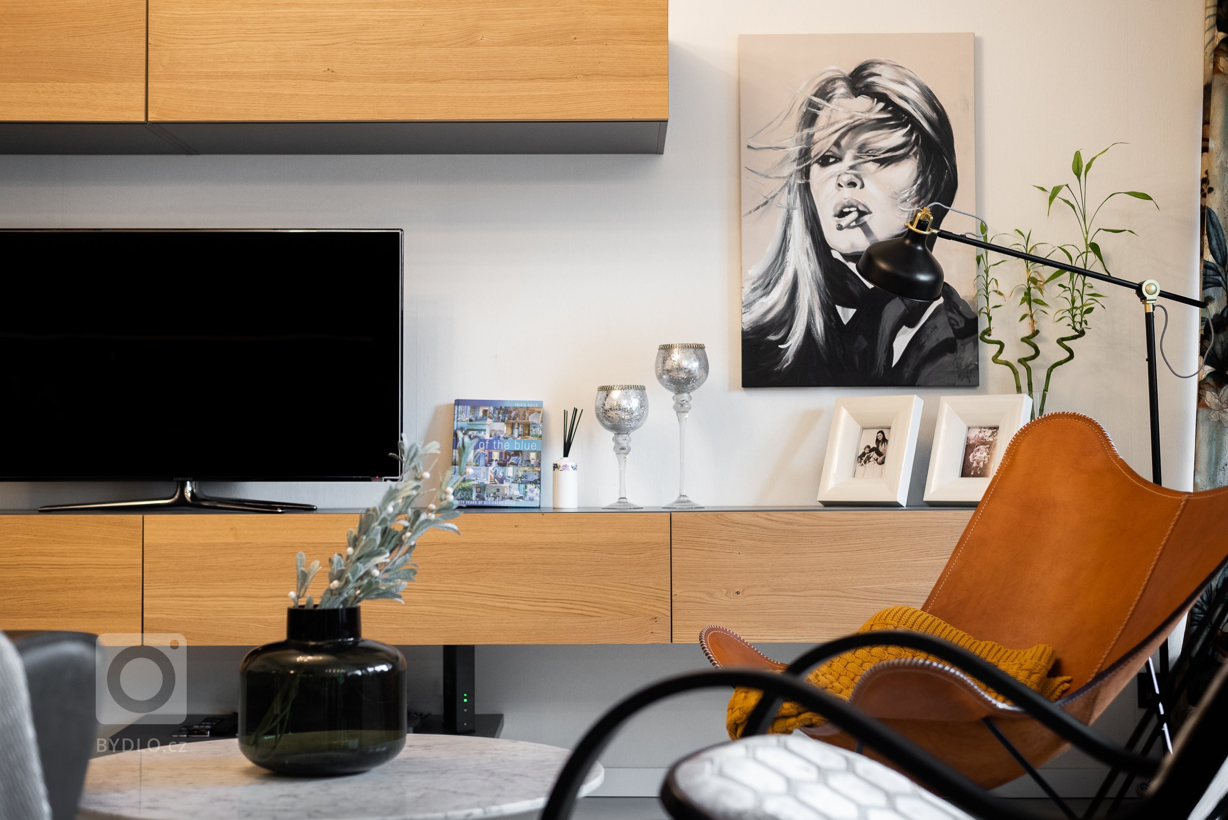 Vlastní&nbsp;bydlení bydlení pro Janu a dcerku Nicole. Jedná se o byt o velikosti 3kk s dvěmi předzahrádky, který prošel během 4 let celkovou rekonstrukcí.…