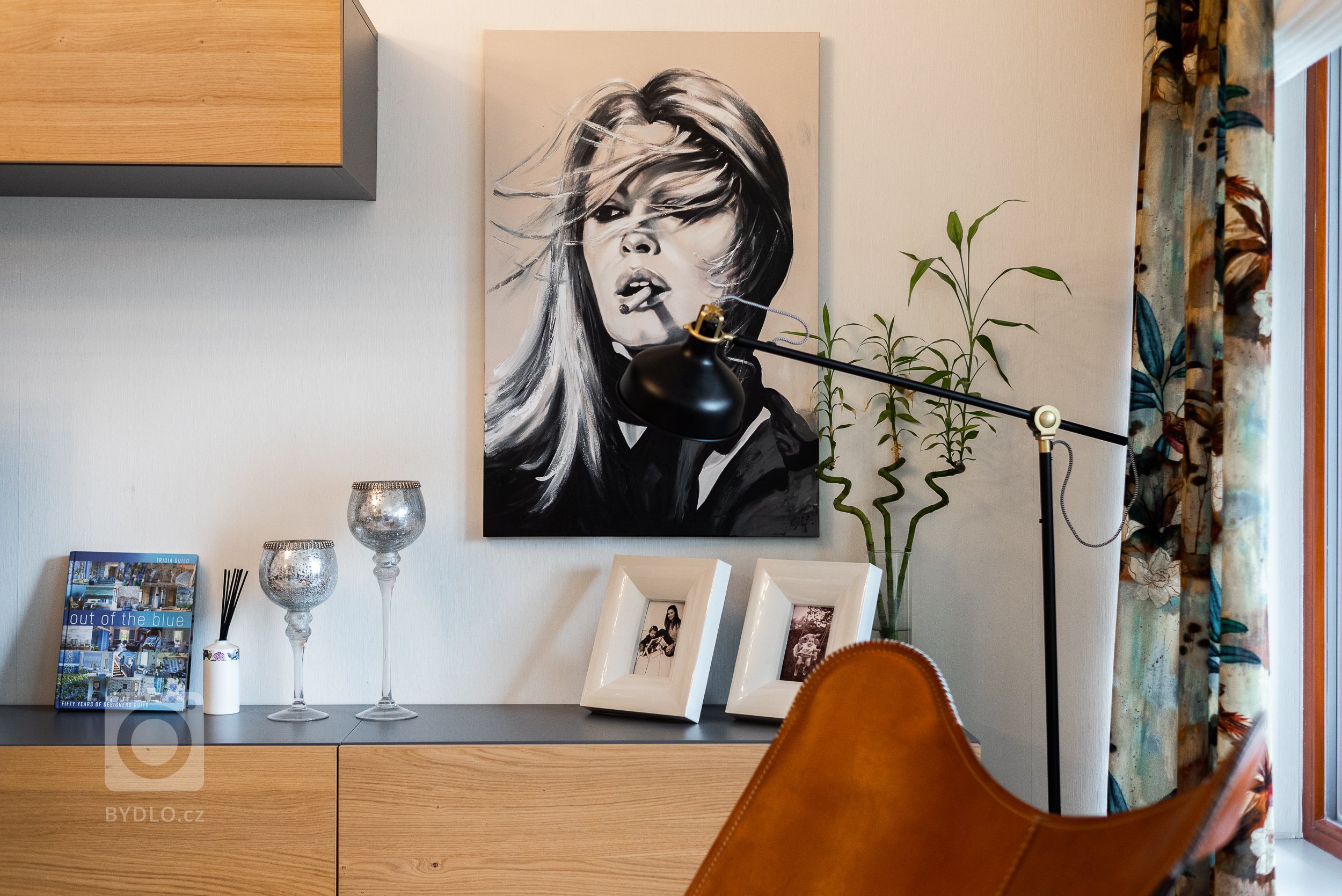 Vlastní&nbsp;bydlení bydlení pro Janu a dcerku Nicole. Jedná se o byt o velikosti 3kk s dvěmi předzahrádky, který prošel během 4 let celkovou rekonstrukcí.…