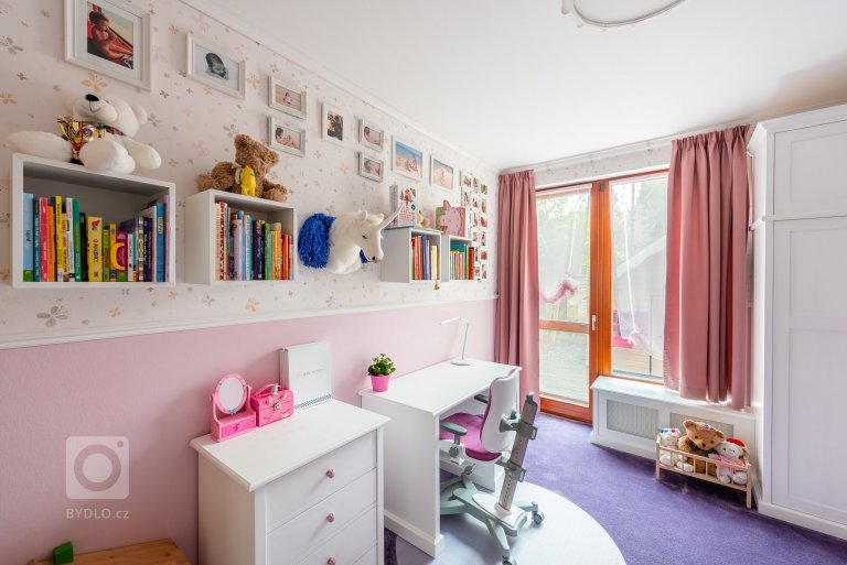 add picture to album