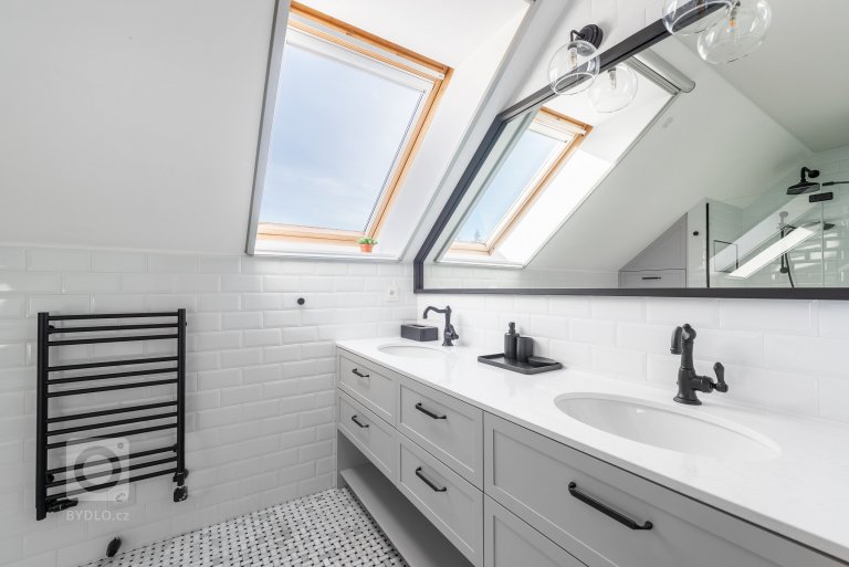 add picture to album