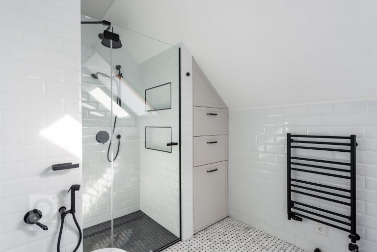 add picture to album