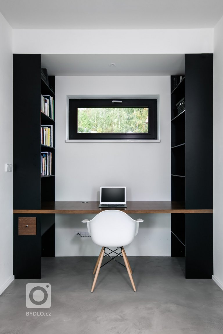 add picture to album