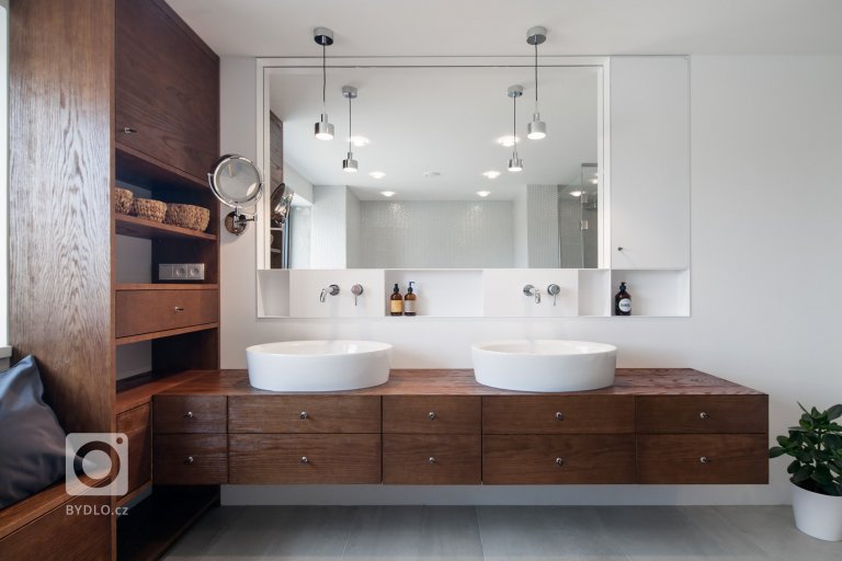 add picture to album