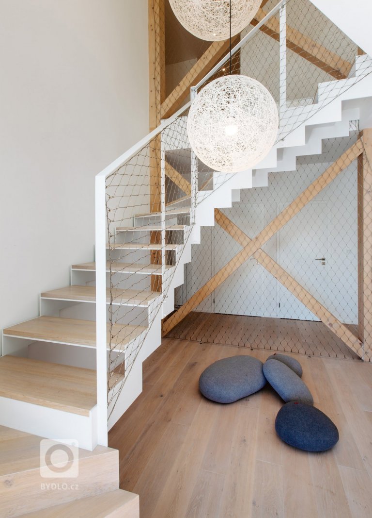 add picture to album