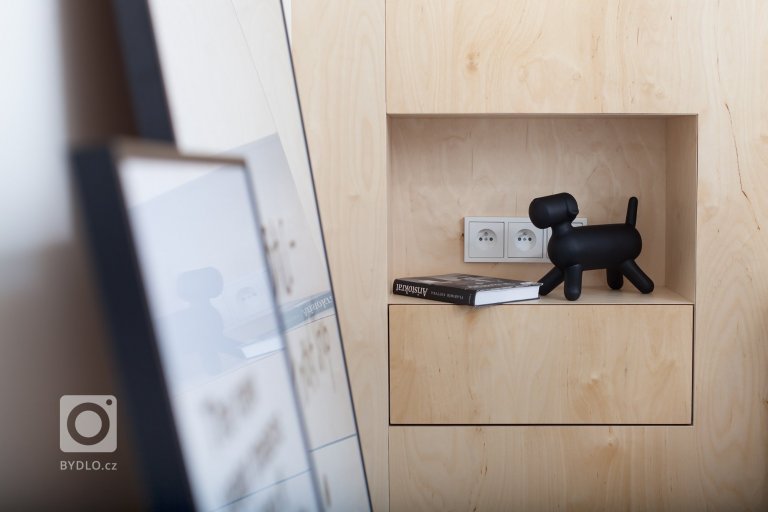 add picture to album