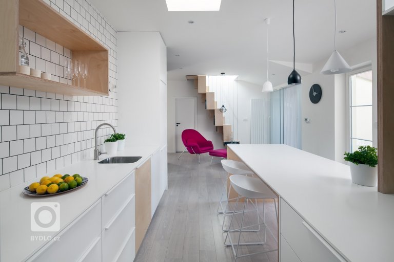 add picture to album