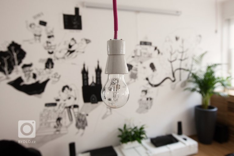 add picture to album