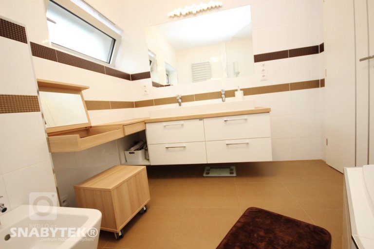 add picture to album