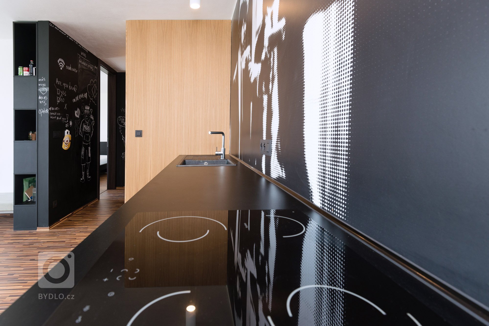 Krásny a&nbsp;štýlový byt v&nbsp;novostavbe, ktorý zodpovedá povahe majiteľa a aktuálnym trendom v interiéri. Využitá nápaditosť v&nbsp;štýle filmového ducha …