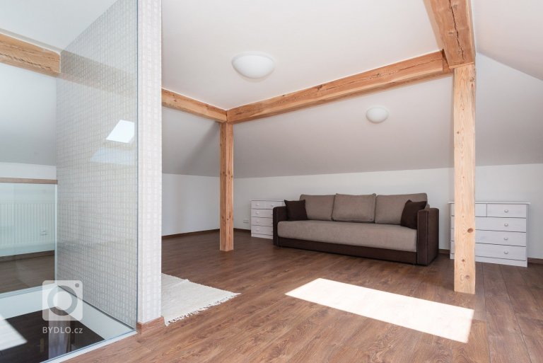 add picture to album