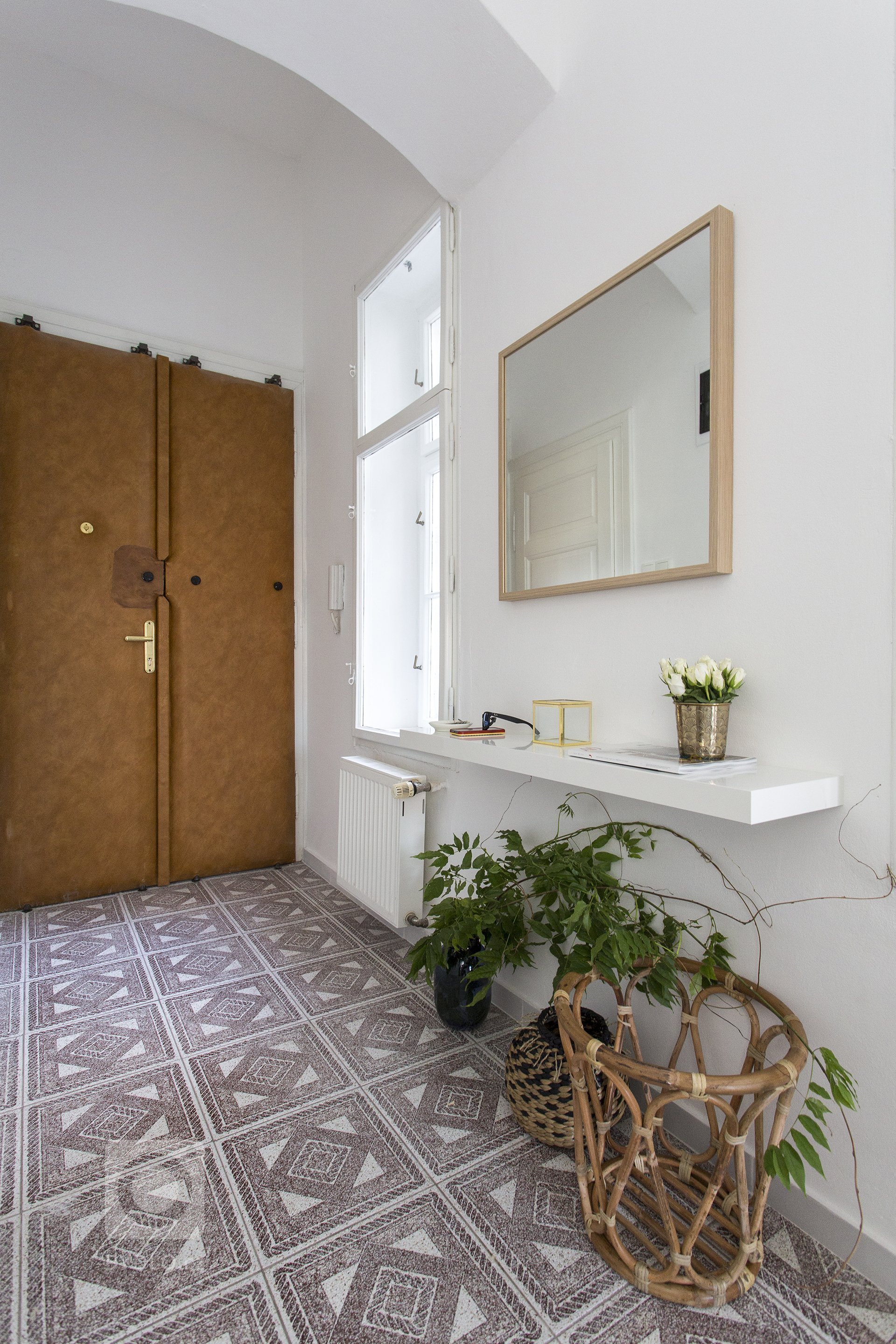 When our client bought this place was a bland empty space with many signs of &quot;wear-and-tear&quot;, all walls were painted in a variety of sad dusty colors…