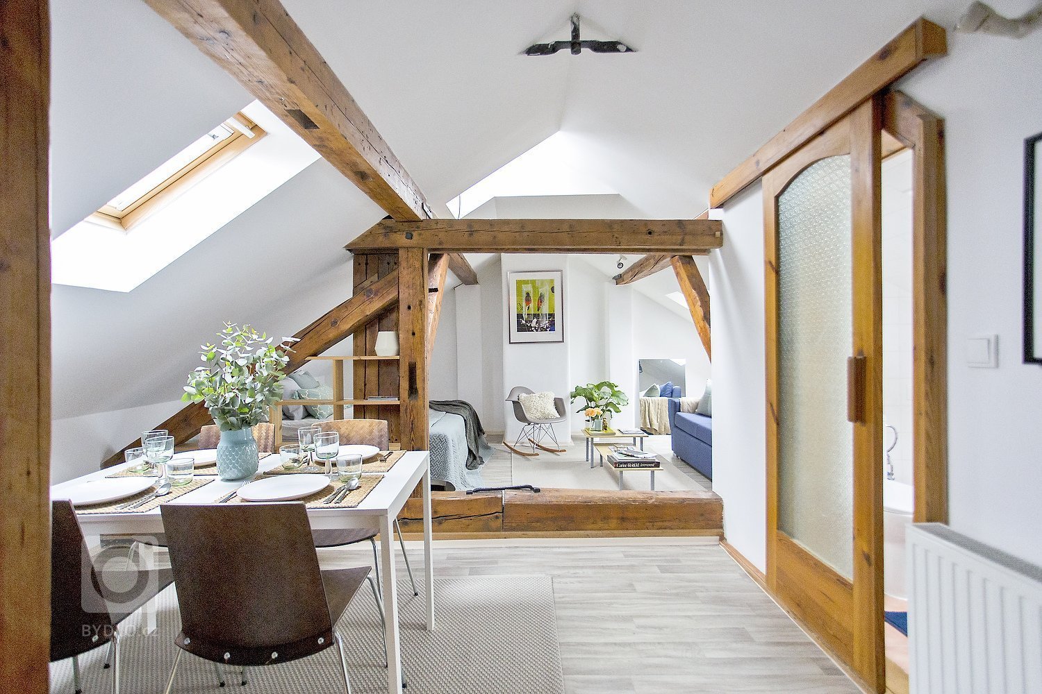 This small attic loft is located in the historical part of Prague, at the feet of the Castle and just a short walk from Charles Bridge.&nbsp;The goal was to…