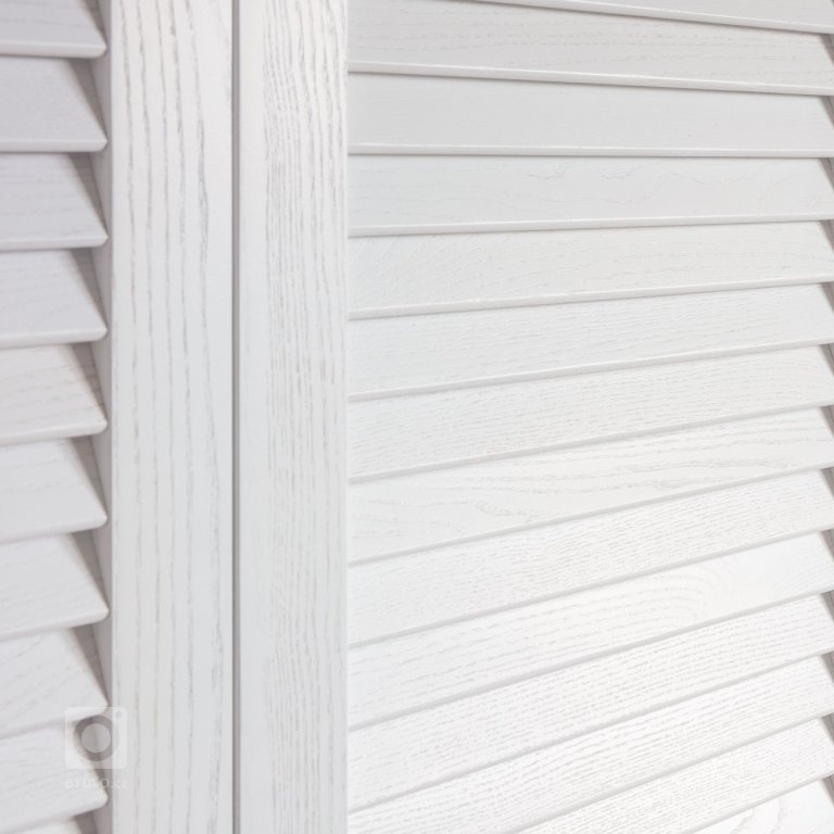 add picture to album