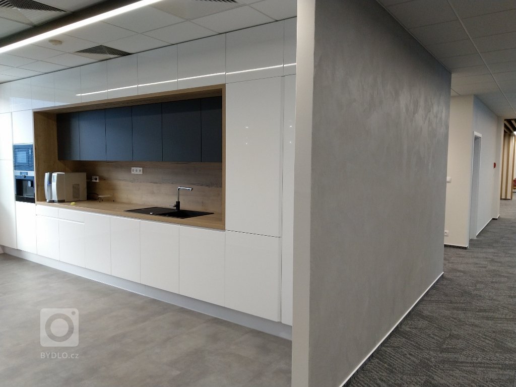 Betonová stěrka CPI Karlín