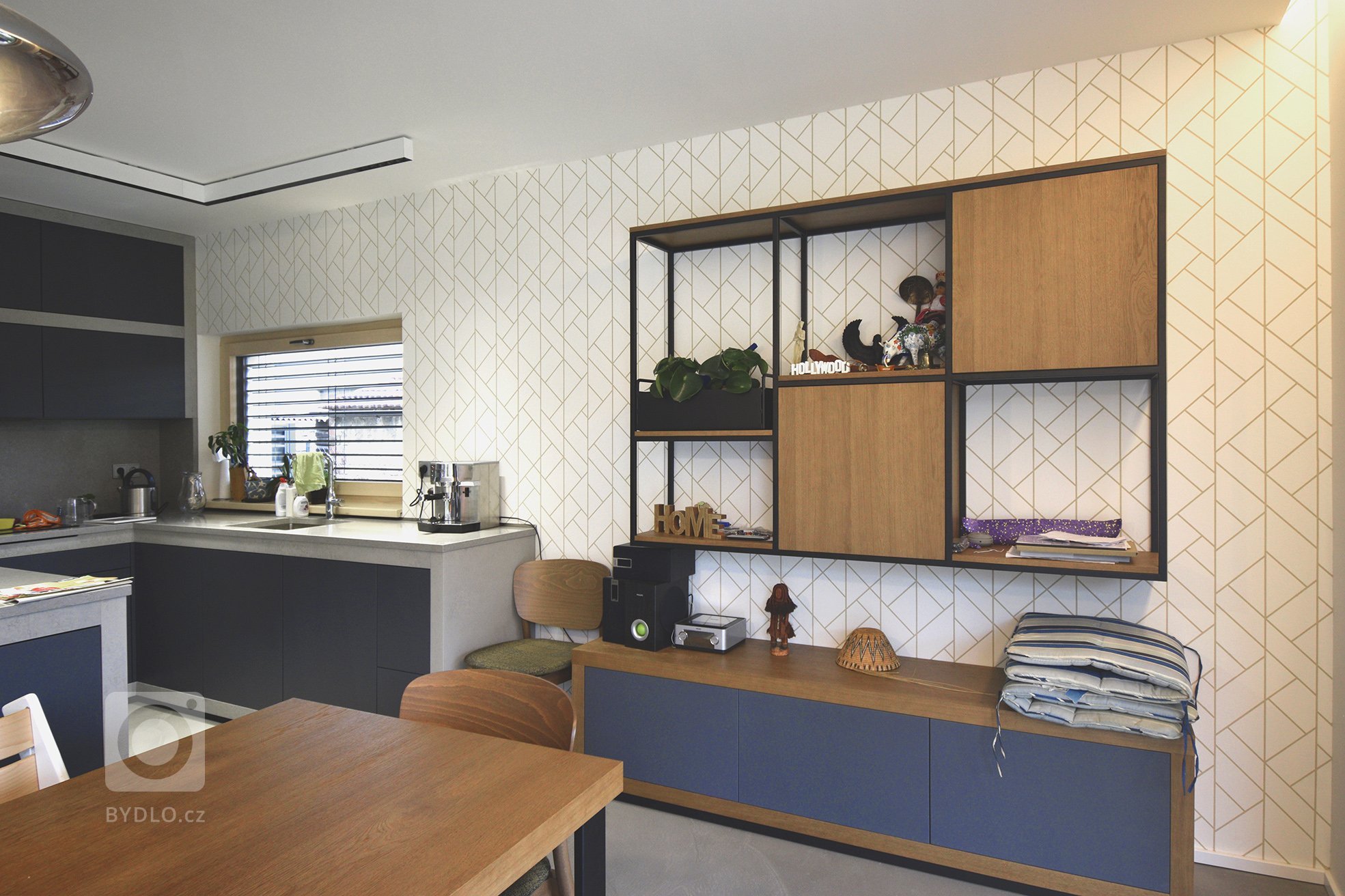 Dekorativní šablonová malba