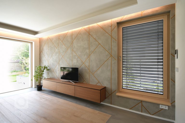 add picture to album