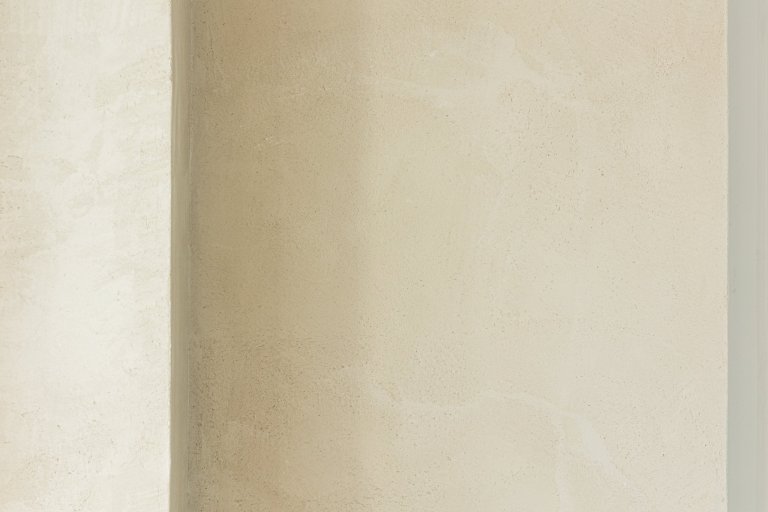 Společnost&nbsp;Staon.cz&nbsp;se podílela na realizaci projektu v rodinném domě v malebných Horních Počernicích. V tomto projektu byla aplikována dekorativní…