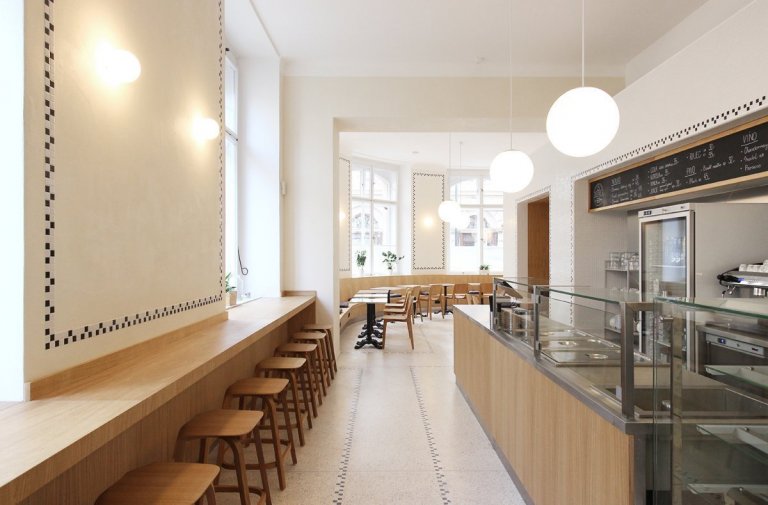 Betonová stěrka v přírodním odstínu