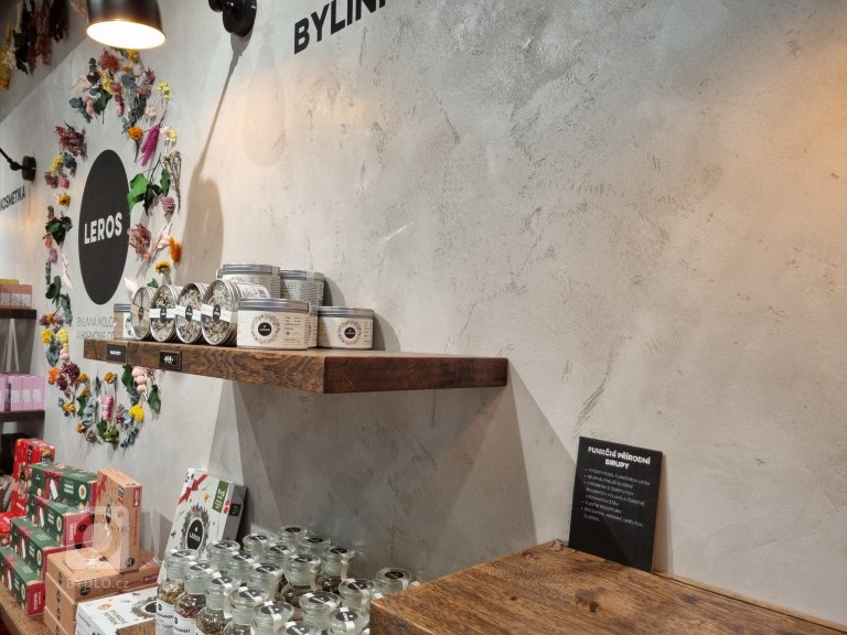 add picture to album