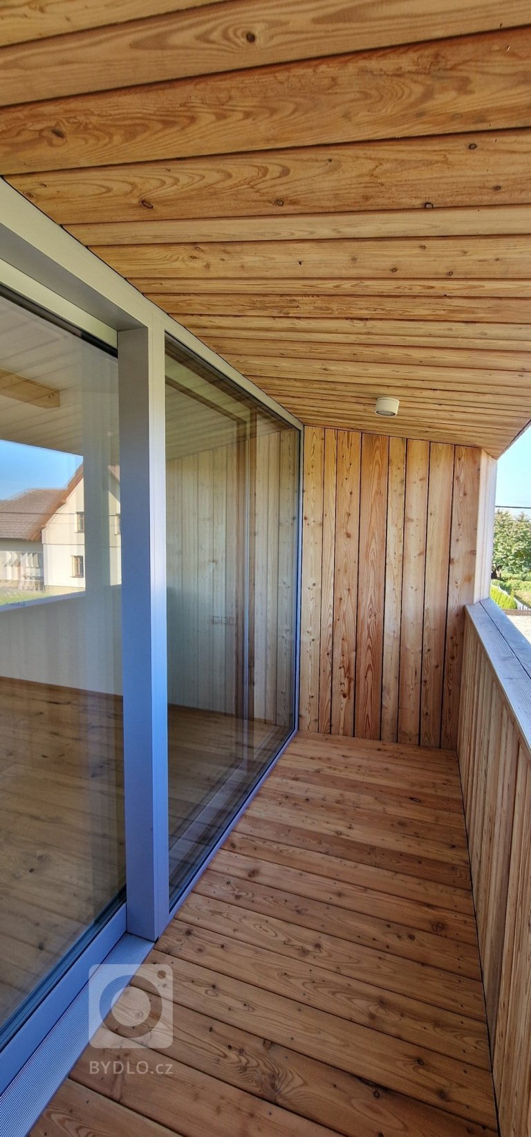 add picture to album