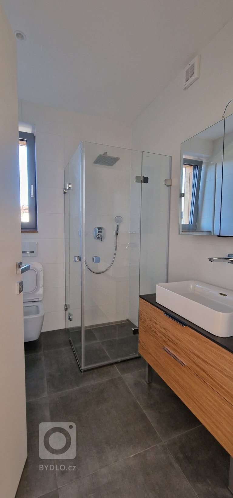 add picture to album