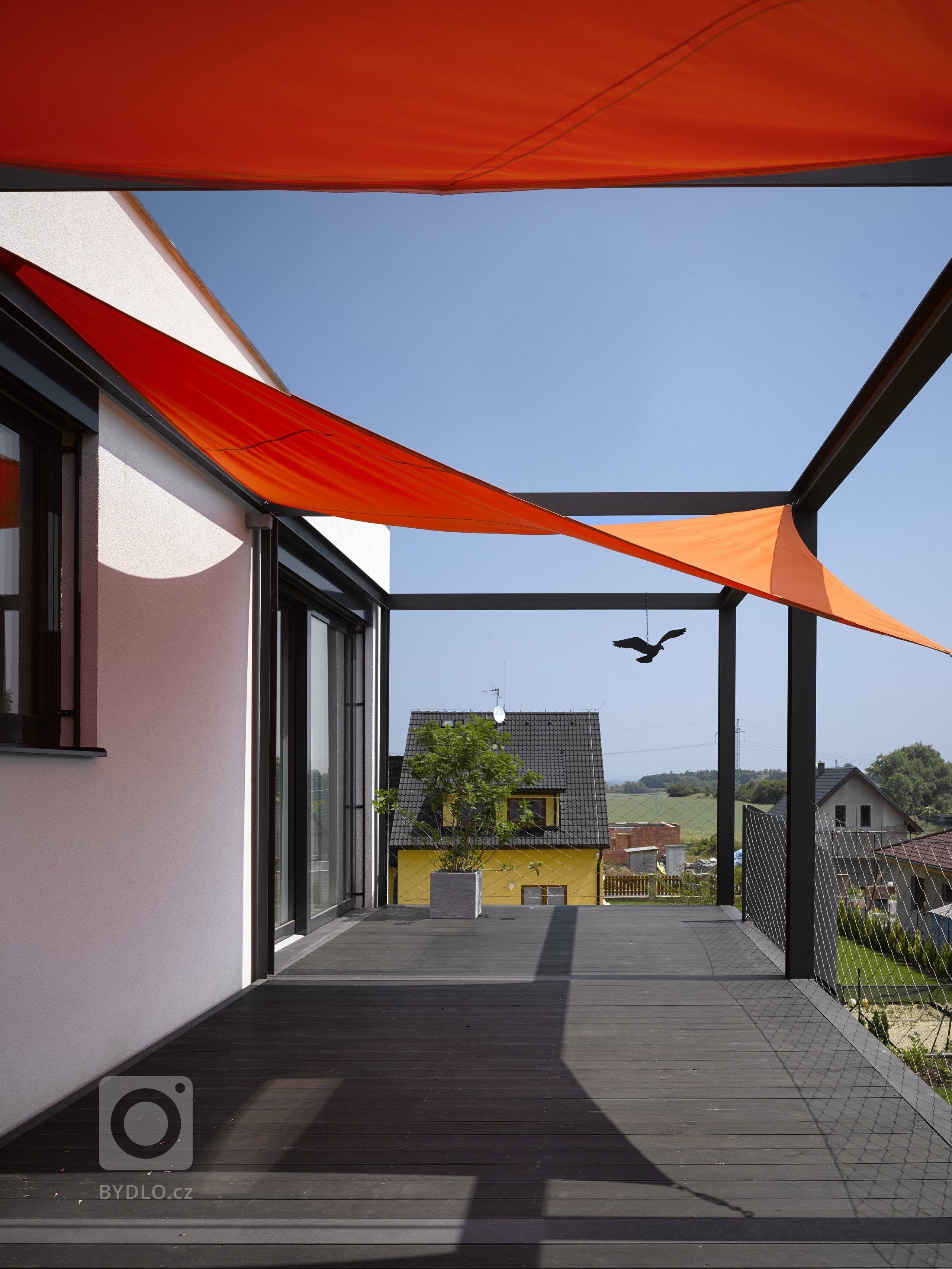 Popisují-li klienti svoje sny o bydlení, zpravidla jejich zájmy a hobby ovlivní i podobu budoucího domu. Ostatně proniknutí do těchto snů, záměrně říkáme snů a…