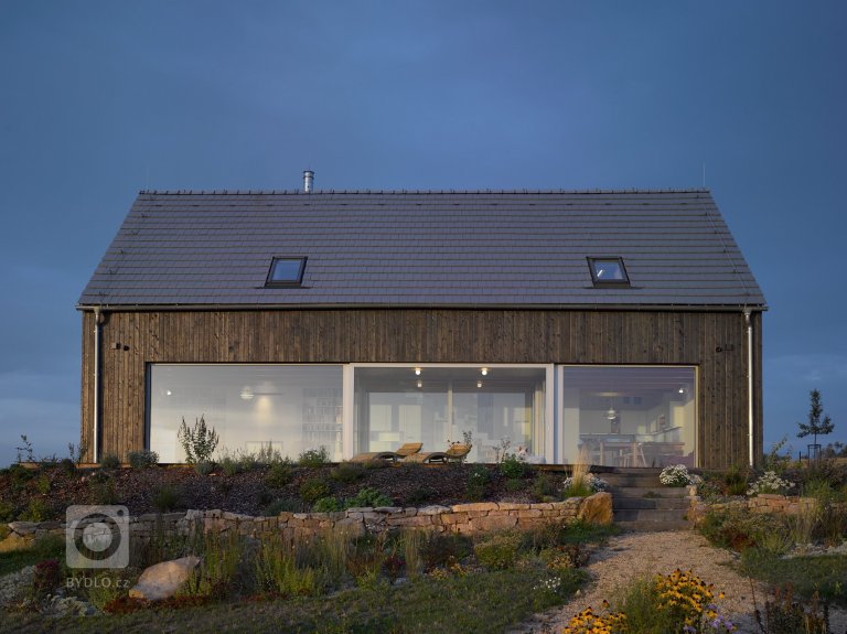 add picture to album