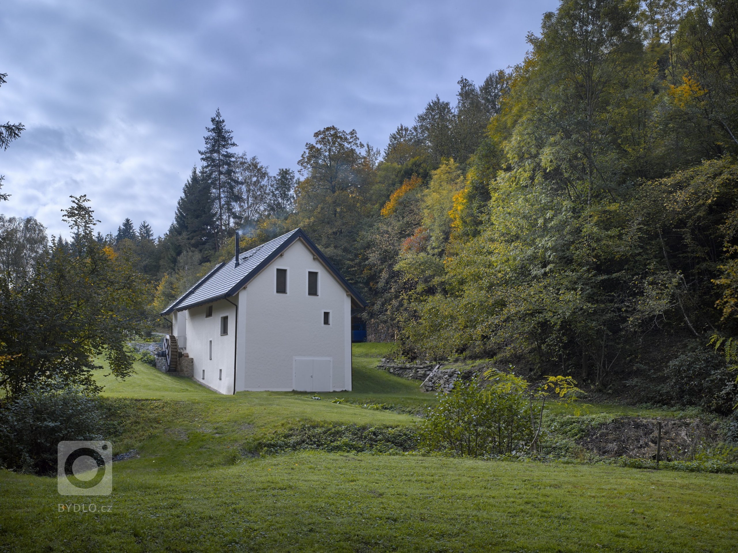 Již od prvního setkání s&nbsp;majiteli bylo jasné zadání, jaké má jejich budoucí bydlení splňovat požadavky: &quot;Má být neotřelé a přitom neokázalé&quot;.…