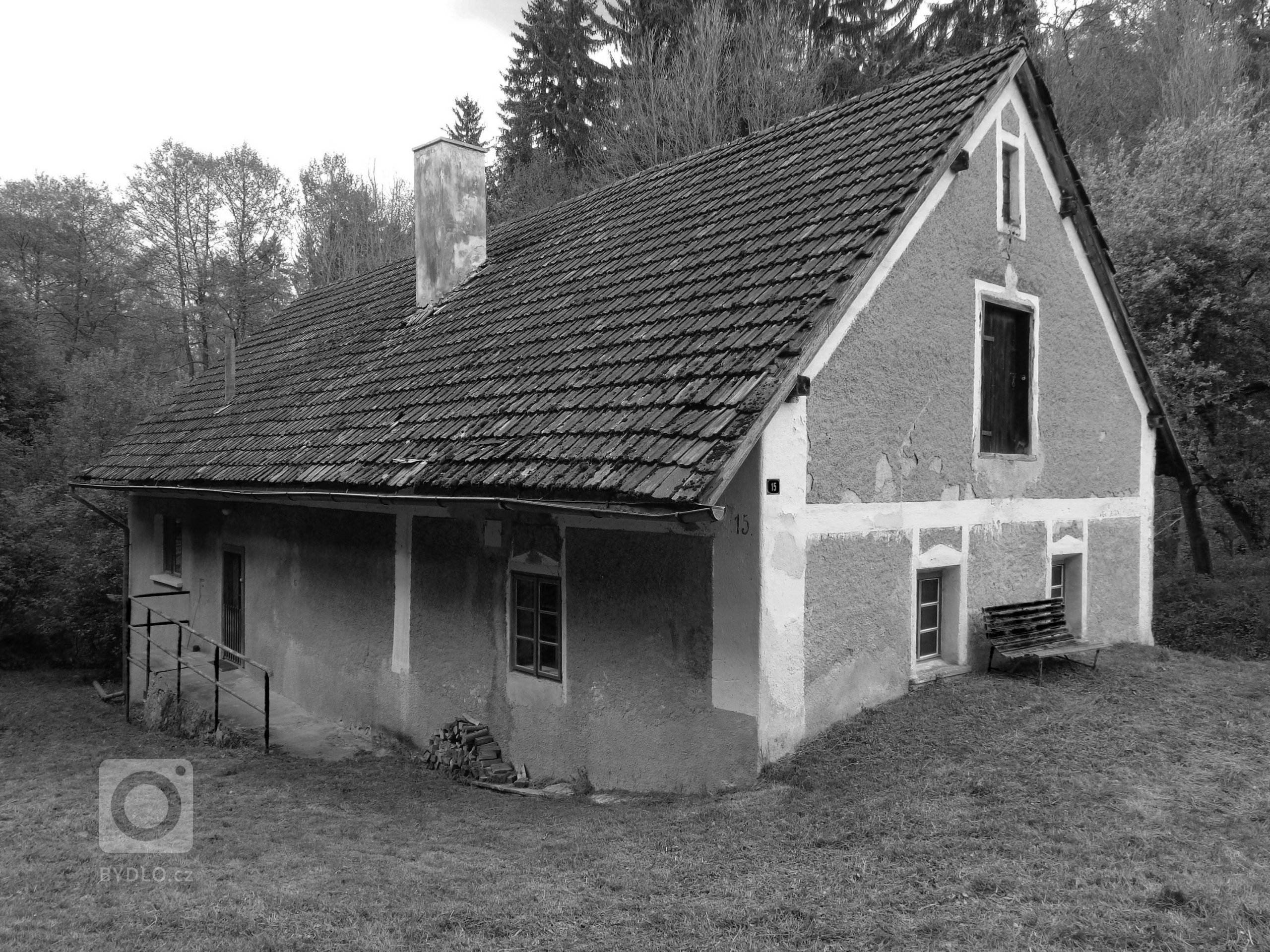 Již od prvního setkání s&nbsp;majiteli bylo jasné zadání, jaké má jejich budoucí bydlení splňovat požadavky: &quot;Má být neotřelé a přitom neokázalé&quot;.…