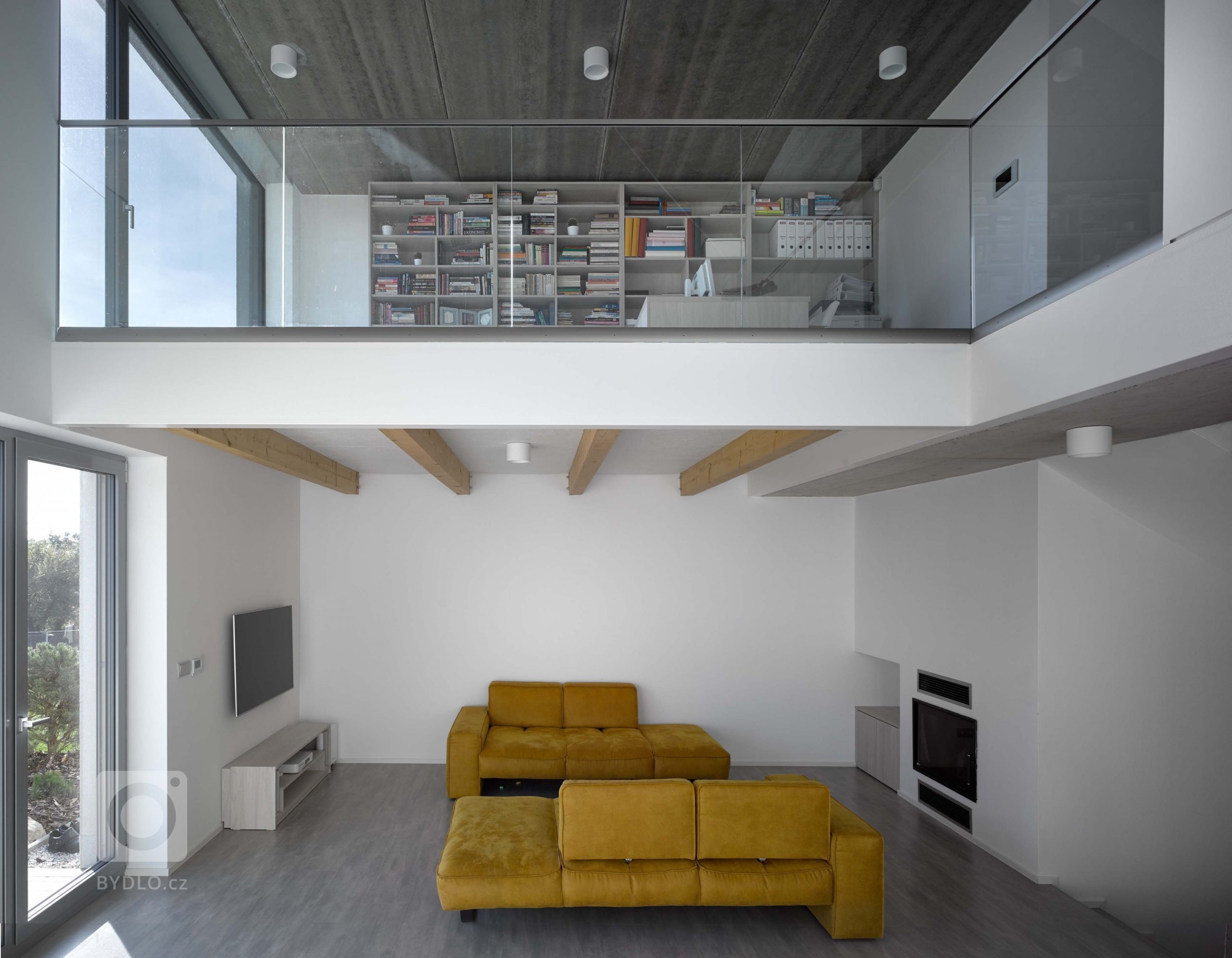 Nová ulice v mírném kopci, na okraji obce Struhařov, dostala jméno Větrná, což dostatečně vystihuje místní mikroklima. I přesto, že jsme ve středočeském kraji,…