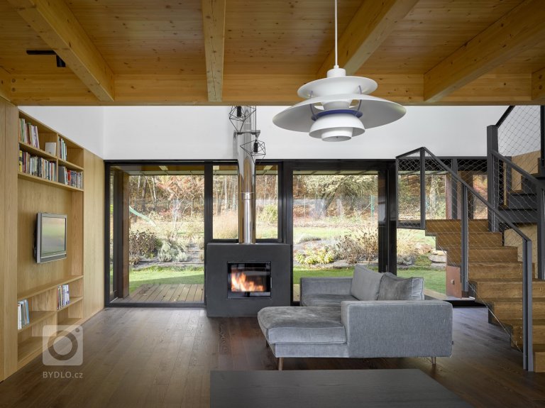 add picture to album