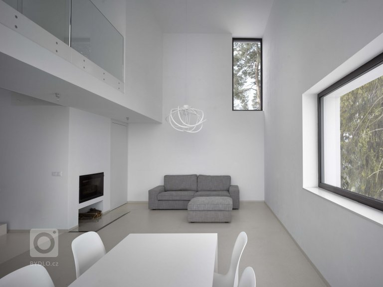 add picture to album