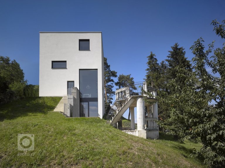 add picture to album