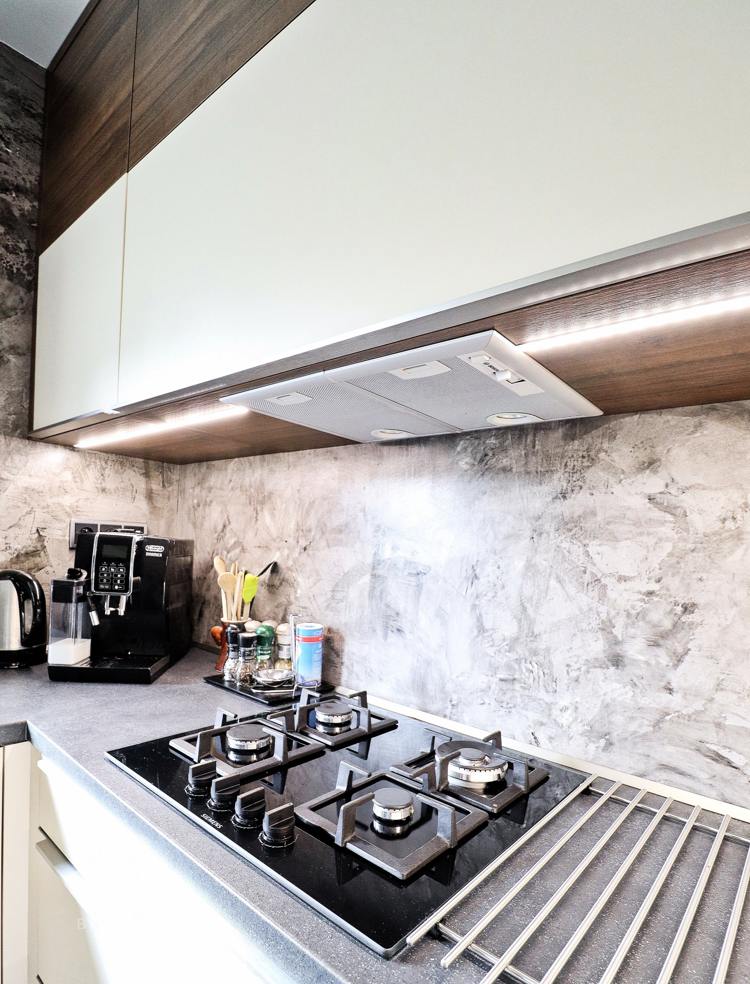 Přijde Vám, že lesklou kuchyňskou linku má již kdekdo? Buďte trochu originální a zvolte matnou povrchovou úpravu dvířek, jako naše nedávná klientka, které se…