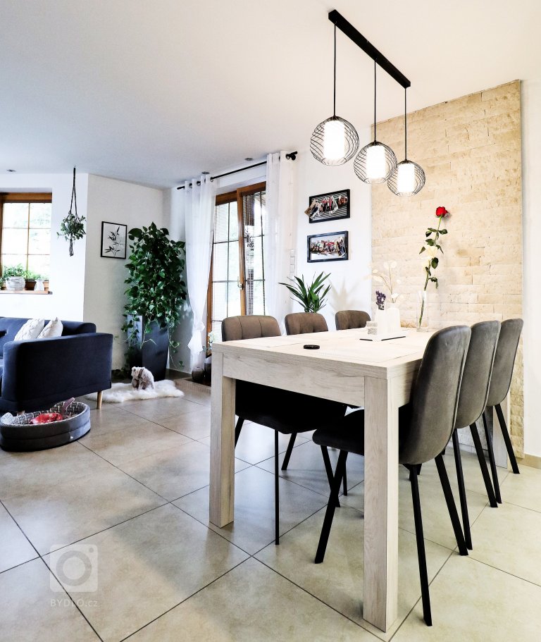 add picture to album