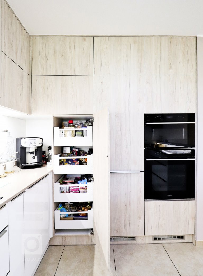 add picture to album