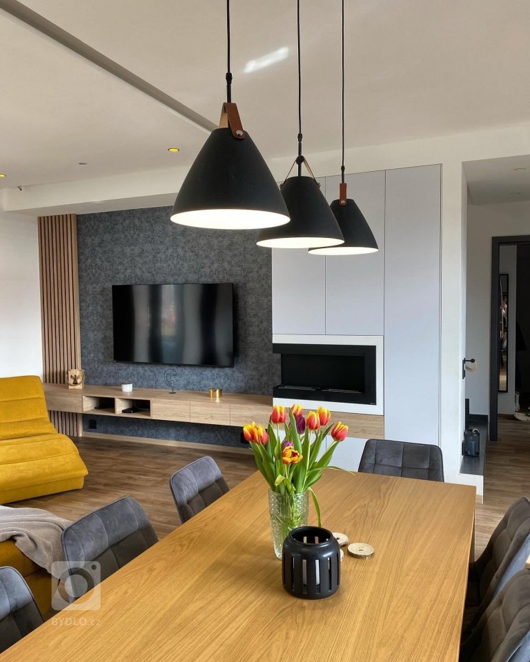 add picture to album