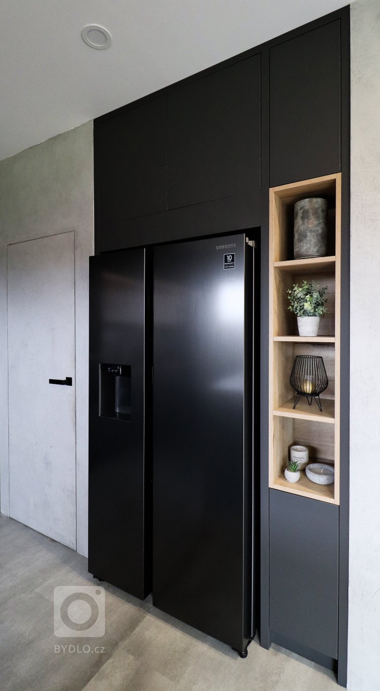 add picture to album