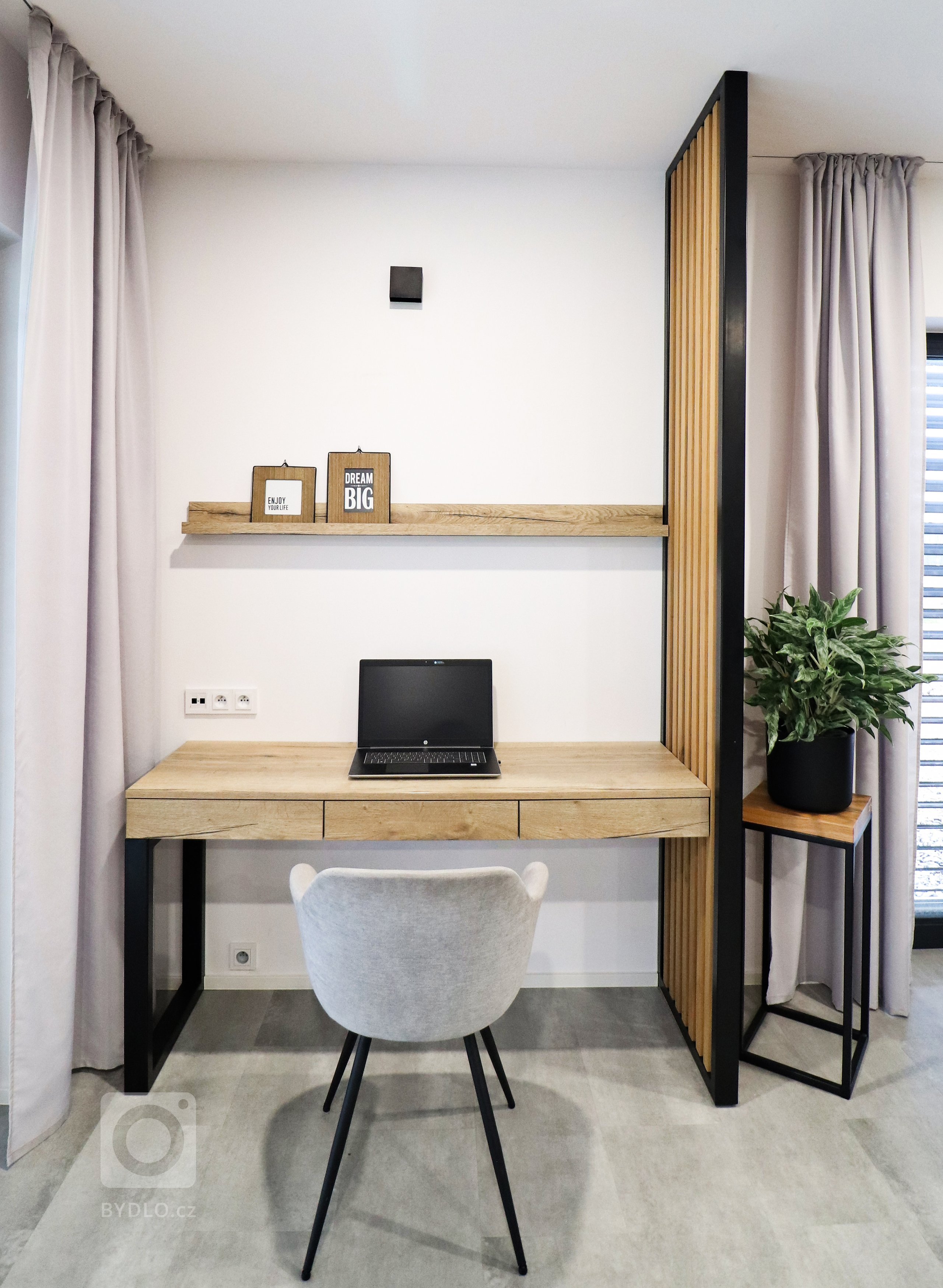 Tato realizace nás moooc bavila.

Barevný koncept byl ze strany zákazníků jasně daný a i když jsme se k&nbsp;focení dostali až po delší době od samotné…