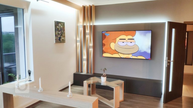 add picture to album