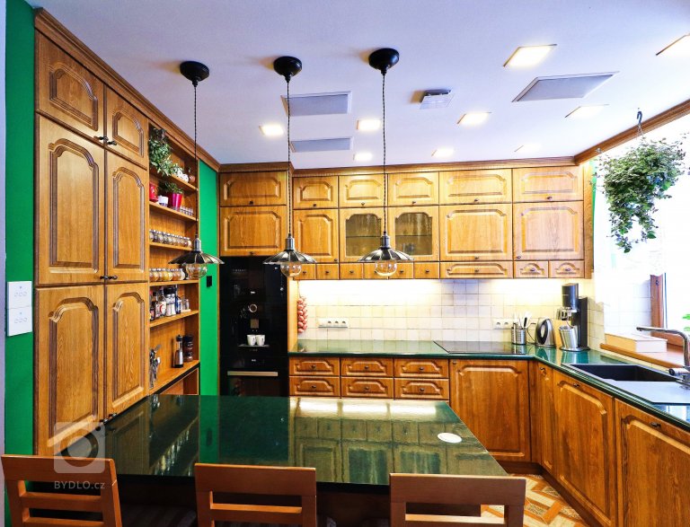 add picture to album