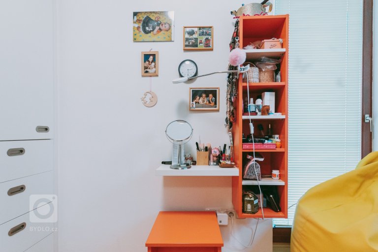 add picture to album